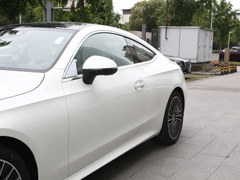 2026�� �Ŀ� CLE 300 4MATIC �����ͽ��ܳ�