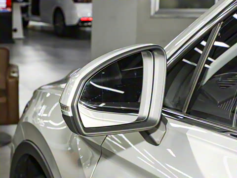 2025�� ���ڿ� 330TSI �Զ�����R-Line��ҫ��