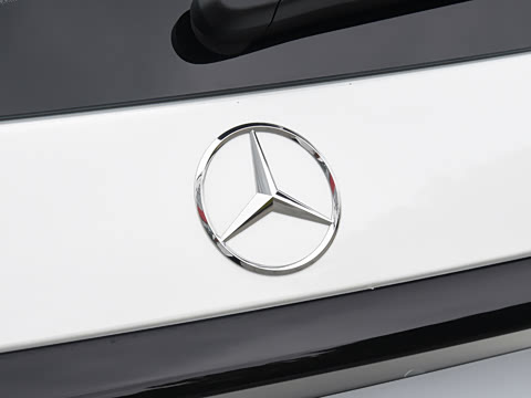 2026�� �Ŀ� GLC 260 L 4MATIC ������