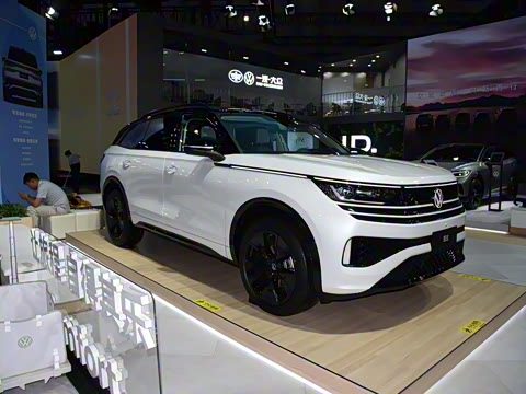 2025�� 380TSI ����R-LineѲ�� ������