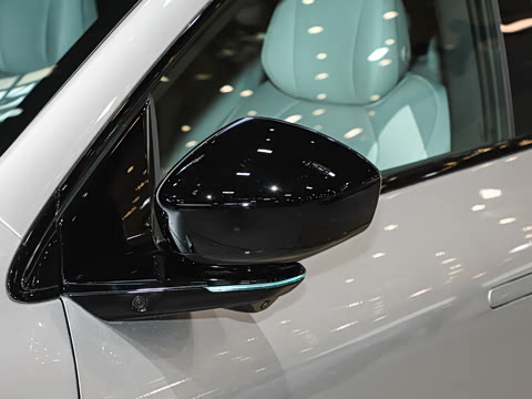 2026�� ���� 1704 Max �콢��