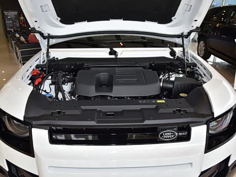 2026�� 110 3.0T P400 X-Dynamic HSE