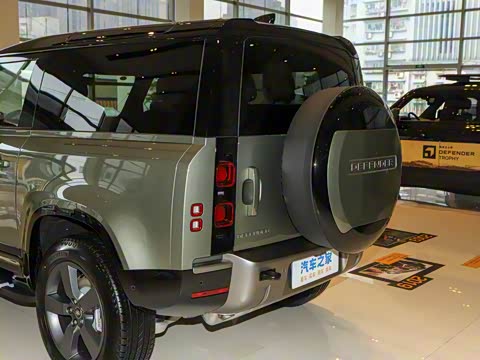 2025�� 90 3.0T P400 X-Dynamic HSE