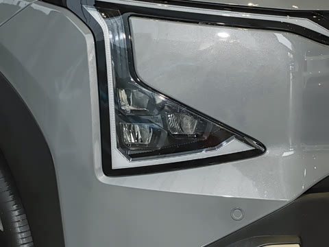 2025�� 720 Light