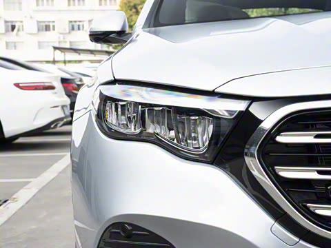 2026�� E 300 L ������