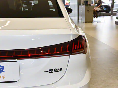 2026�� 2.0T �˶��� quattro