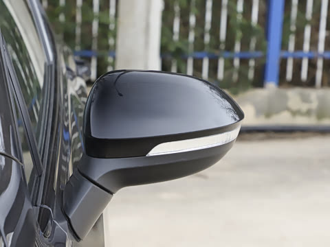 2026�� 300TSI R-Line