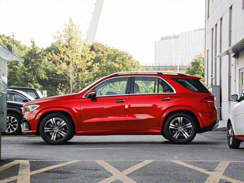 2025�� GLE 400 e 4MATIC