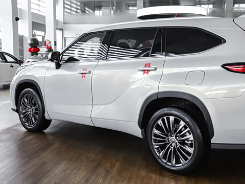 2026�� 2.5L���ܵ��˫������������ 7��