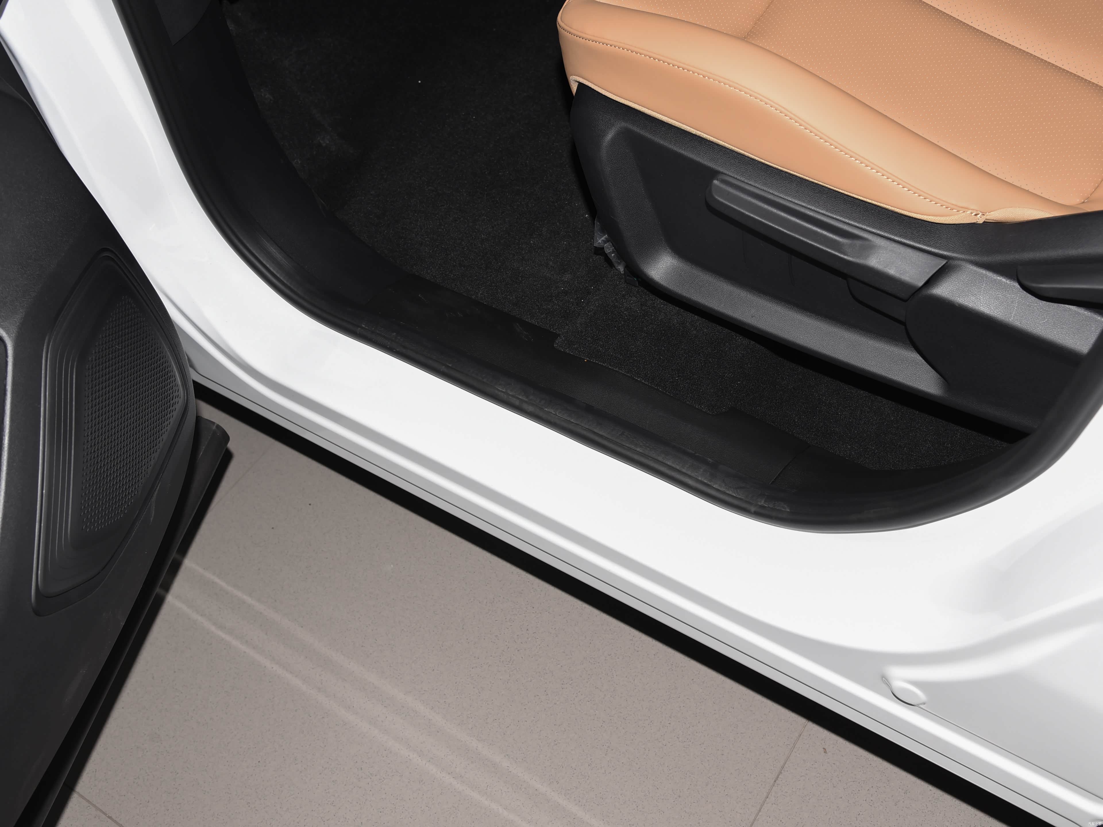 Forthing T5, миниатюра 27