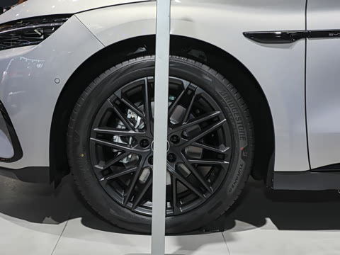 2026�� EV �Ǽݰ� 705KM���������