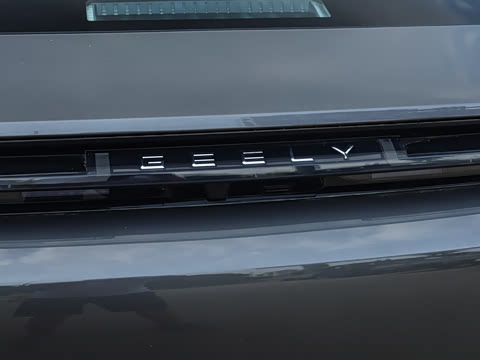 2025�� 130km EM-i ������