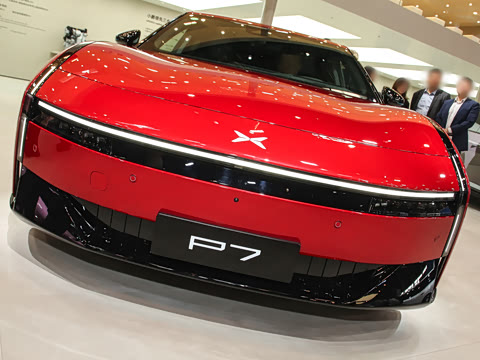 2025�� 750 ���� Max