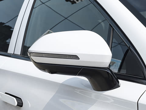 2026�� 1.5T 210KM������