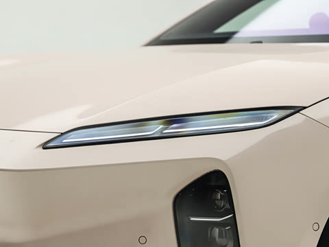 2025�� 100kWh Touring