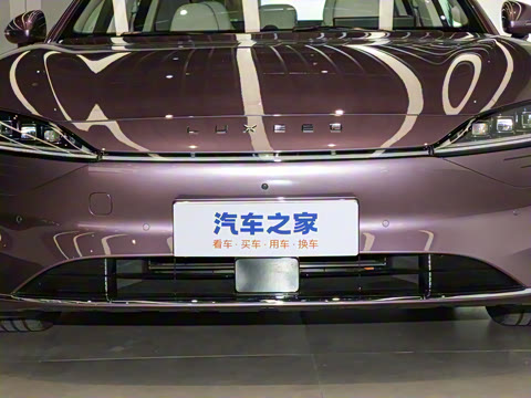 2025�� 705km Pro