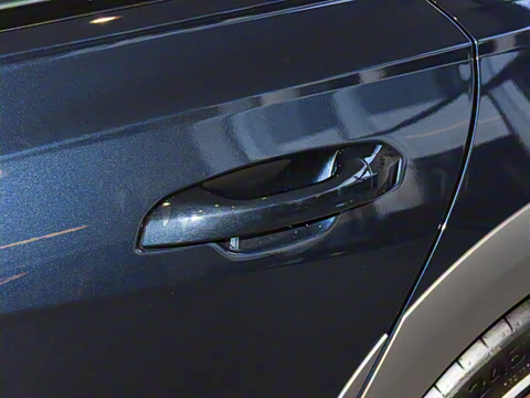 2025�� allroad quattro 55 TFSI ��̽�ռ�