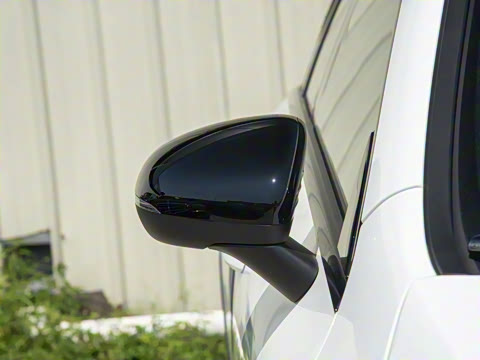 2025�� CLA 260 4MATIC ���ܳ�