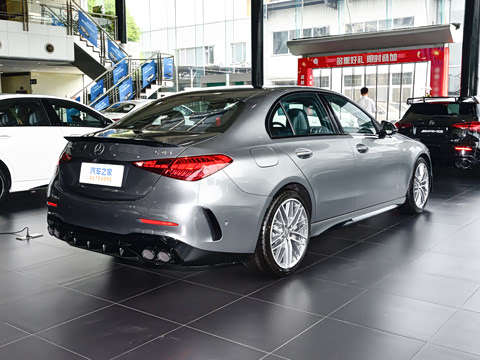 2026�� AMG C 43 4MATIC