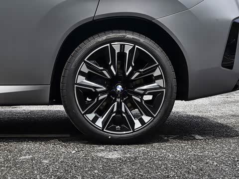 2026�� xDrive30L ������ M�˶���ҹ��װ