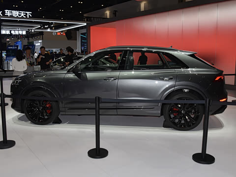 2026�� 4.0 TFSI 
