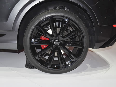 2026�� 4.0 TFSI 