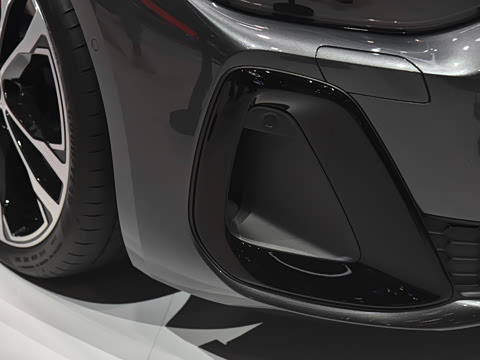 2025�� Avant