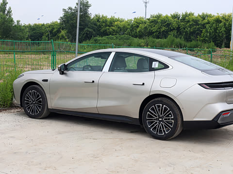 2026�� 225km EM-i Զ����Զ���