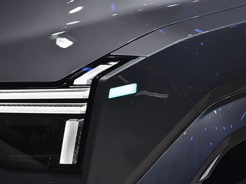 2025�� Max