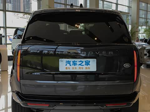 2026�� 3.0 L6 360PS SE�����
