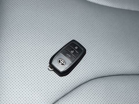 2026�� 2.0L ����������