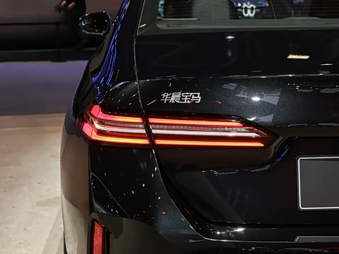 2026�� �Ŀ� 530Li ������ M�˶���װ