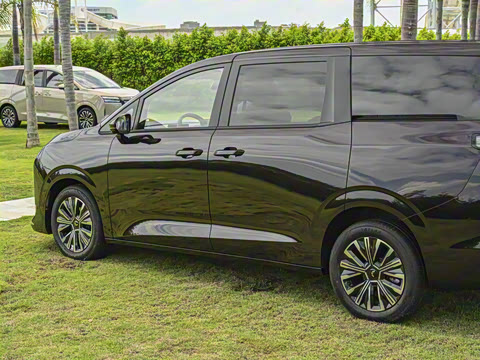 2025�� 1.5T CVT ��Ӣ��