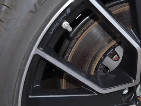 2025�� 55 TFSI quattro S line����ʿ��