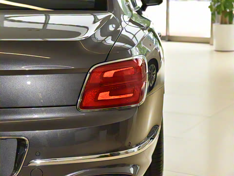 2024�� V8 Edition 8