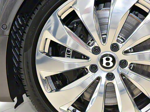 2024�� V8 Edition 8