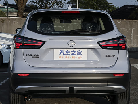 2025�� �Ŀ� ���� 2.0L CVT XV+���Ȱ�