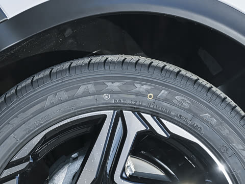 2025�� �Ŀ� ���� 2.0L CVT XV+���Ȱ�