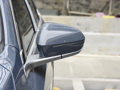 2026�� 525Li M�˶���װ