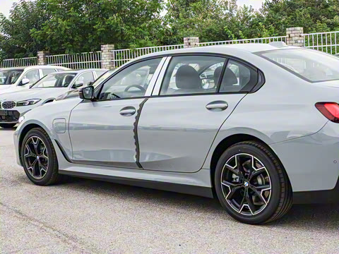 2026�� eDrive 40 L ��ҹ��װ