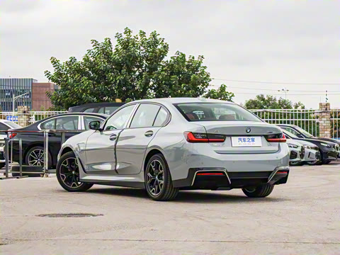 2026�� eDrive 40 L ��ҹ��װ