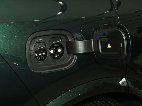 2025�� Max ���ܻ��°�