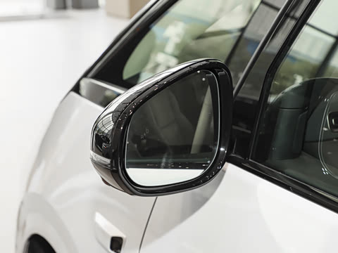 2025�� Ultra ���ܻ��°�