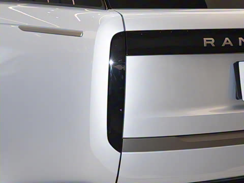 2025�� 3.0 L6 400PS �����ӳ���