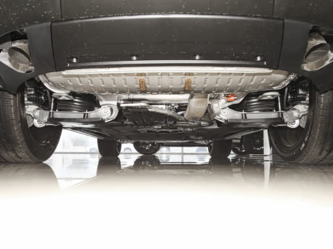 2026�� 3.0 L6 400PS SE�����