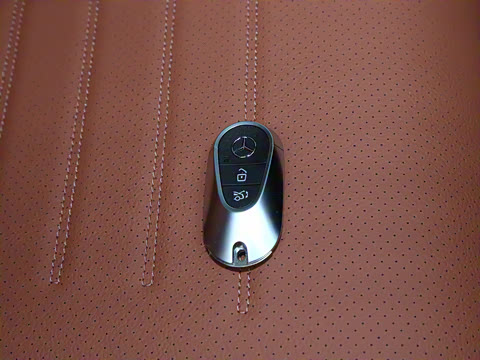 2026�� GLC 260 L 4MATIC �����