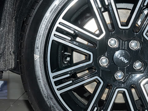 2026�� ���̰� 230������ 7��