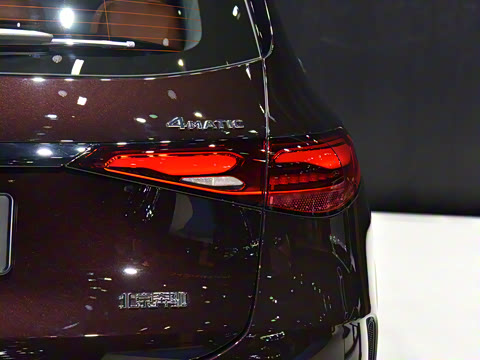 2026�� GLC 300 L 4MATIC ������