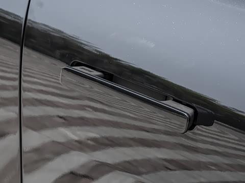 2026�� 225km EM-i Զ�����ǺӰ�