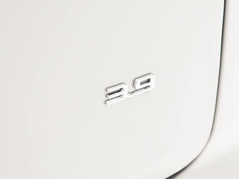 2026�� ���� 585kW ����������